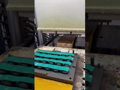 Trous durs mous rebondissants faits sur commande à hautes températures colorent des trous de ceinture de boule en caoutchouc de silicone